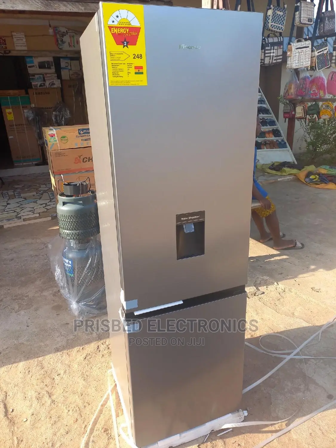 Hisense Double Door Fridge With Dispenser 264 Litres