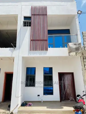 Photo - 2bdrm Duplex in East Legon School, Accra Metropolitan for sale
