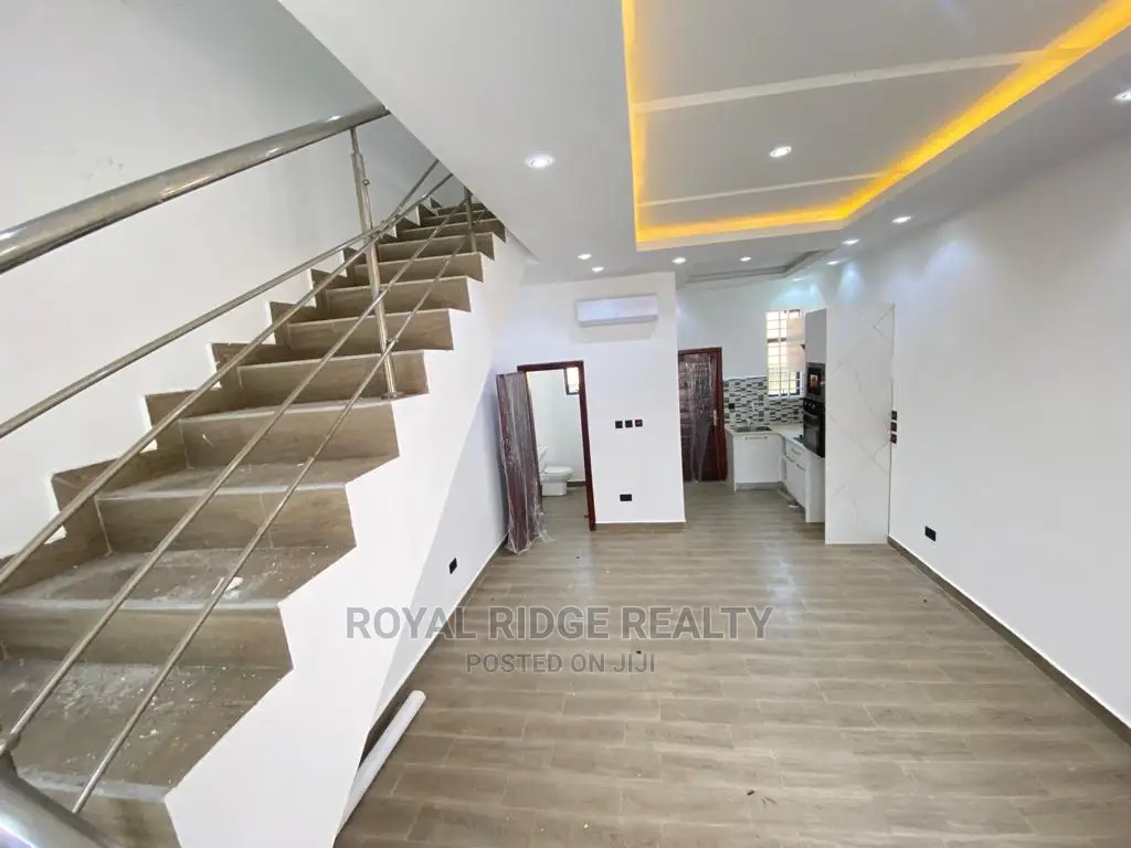 2bdrm Duplex in East Legon School, Accra Metropolitan for sale
