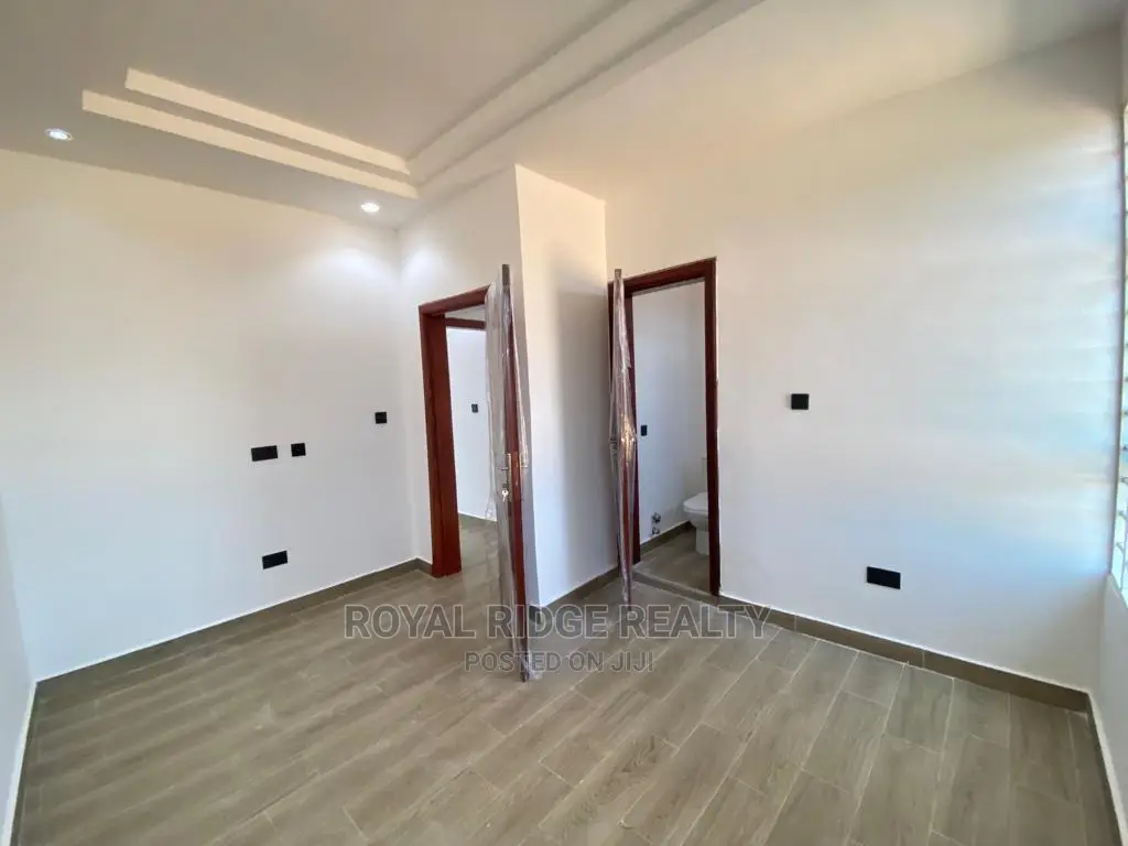 2bdrm Duplex in East Legon School, Accra Metropolitan for sale