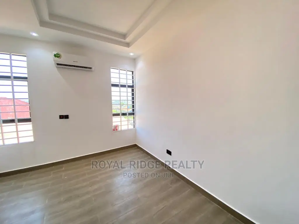 2bdrm Duplex in East Legon School, Accra Metropolitan for sale