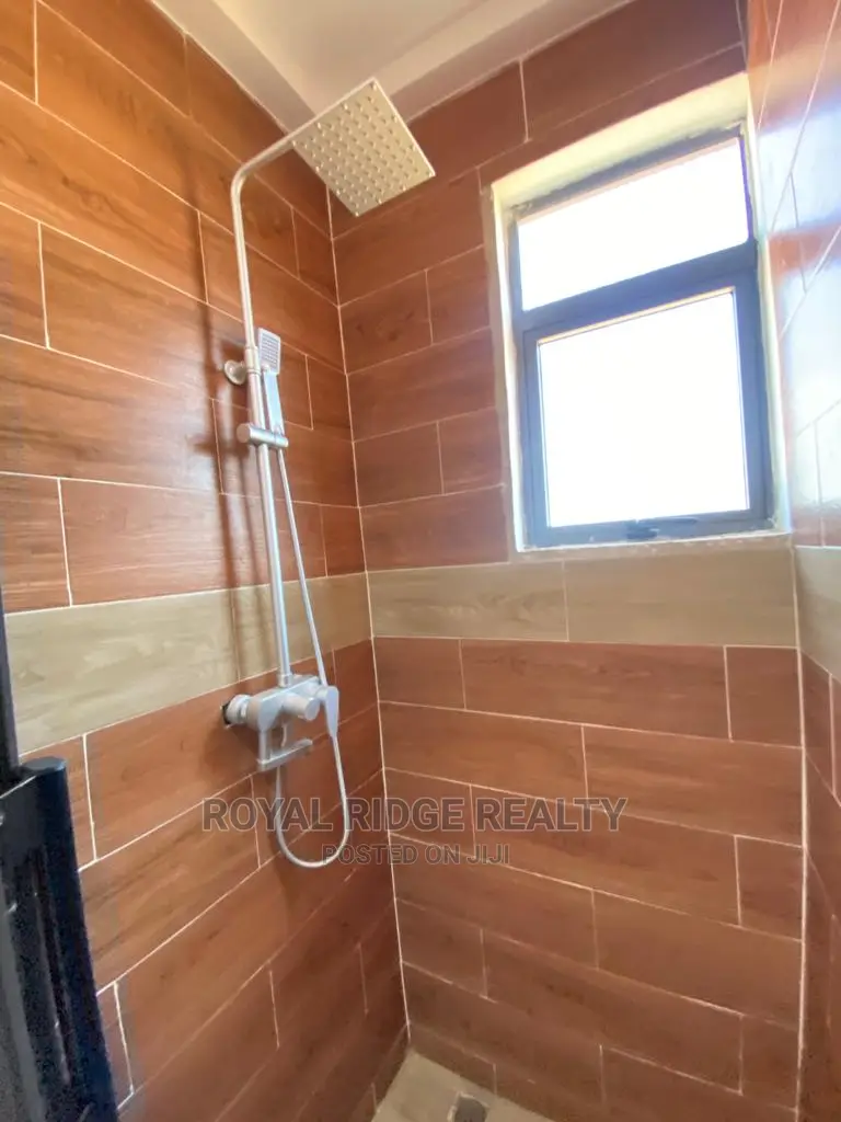 2bdrm Duplex in East Legon School, Accra Metropolitan for sale