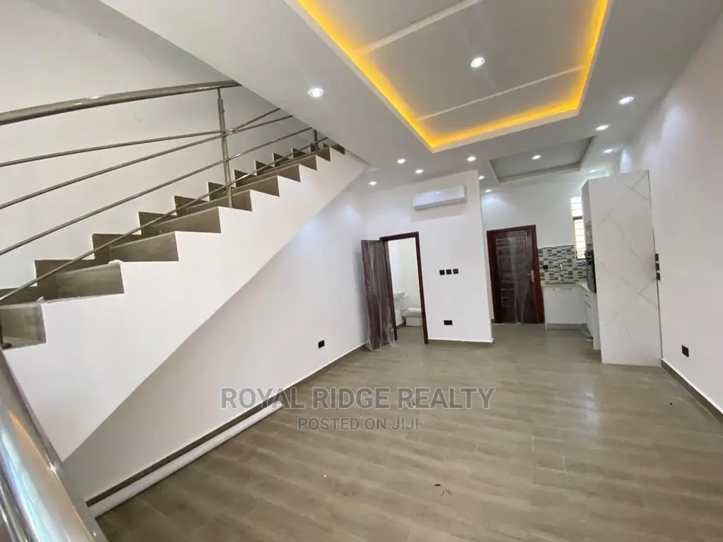 2bdrm Duplex in East Legon School, Accra Metropolitan for sale