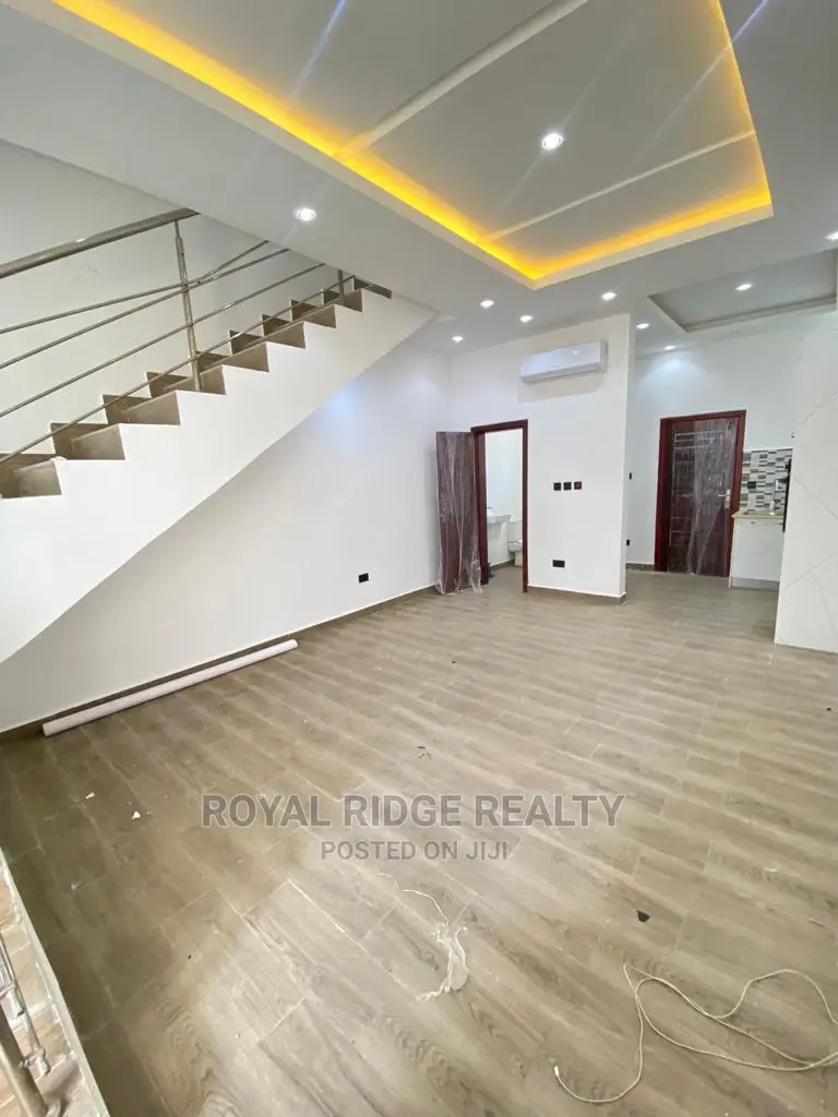 2bdrm Duplex in East Legon School, Accra Metropolitan for sale