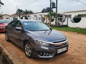 Sleek Honda Civic for Rent