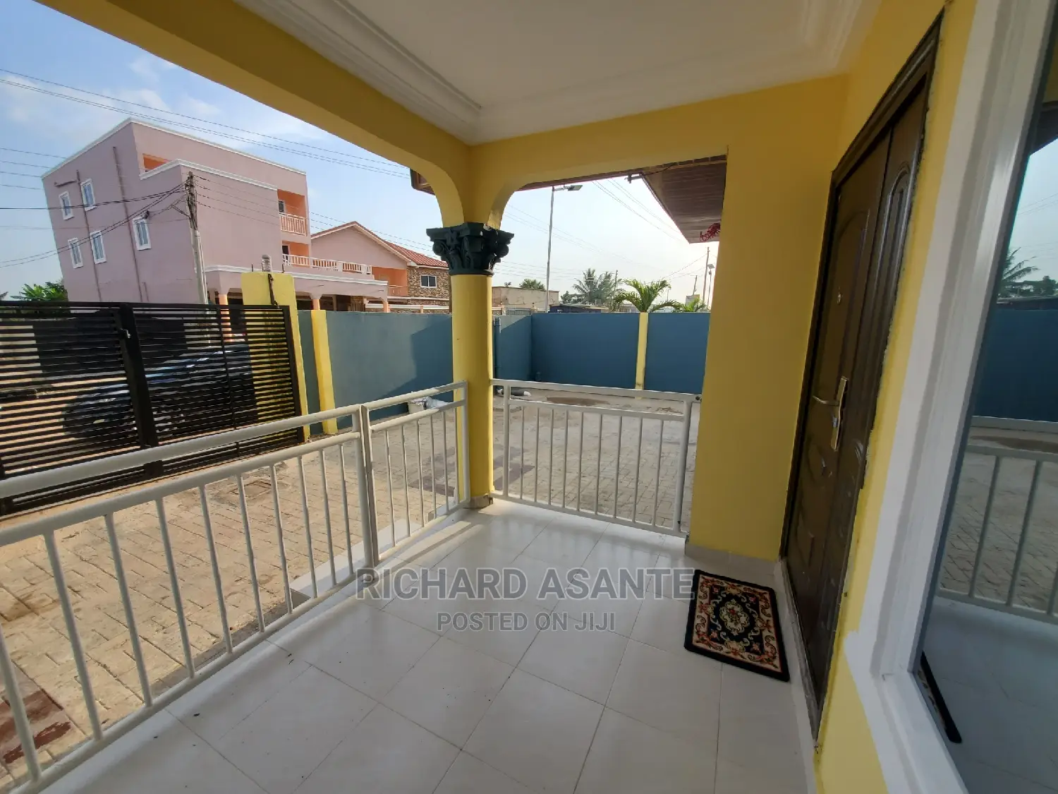 Affordable 3-Bedroom Self Compound for Daily Stay at Pokuase