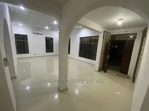 4bdrm House in Tseaddo, Airport Residential Area for Rent