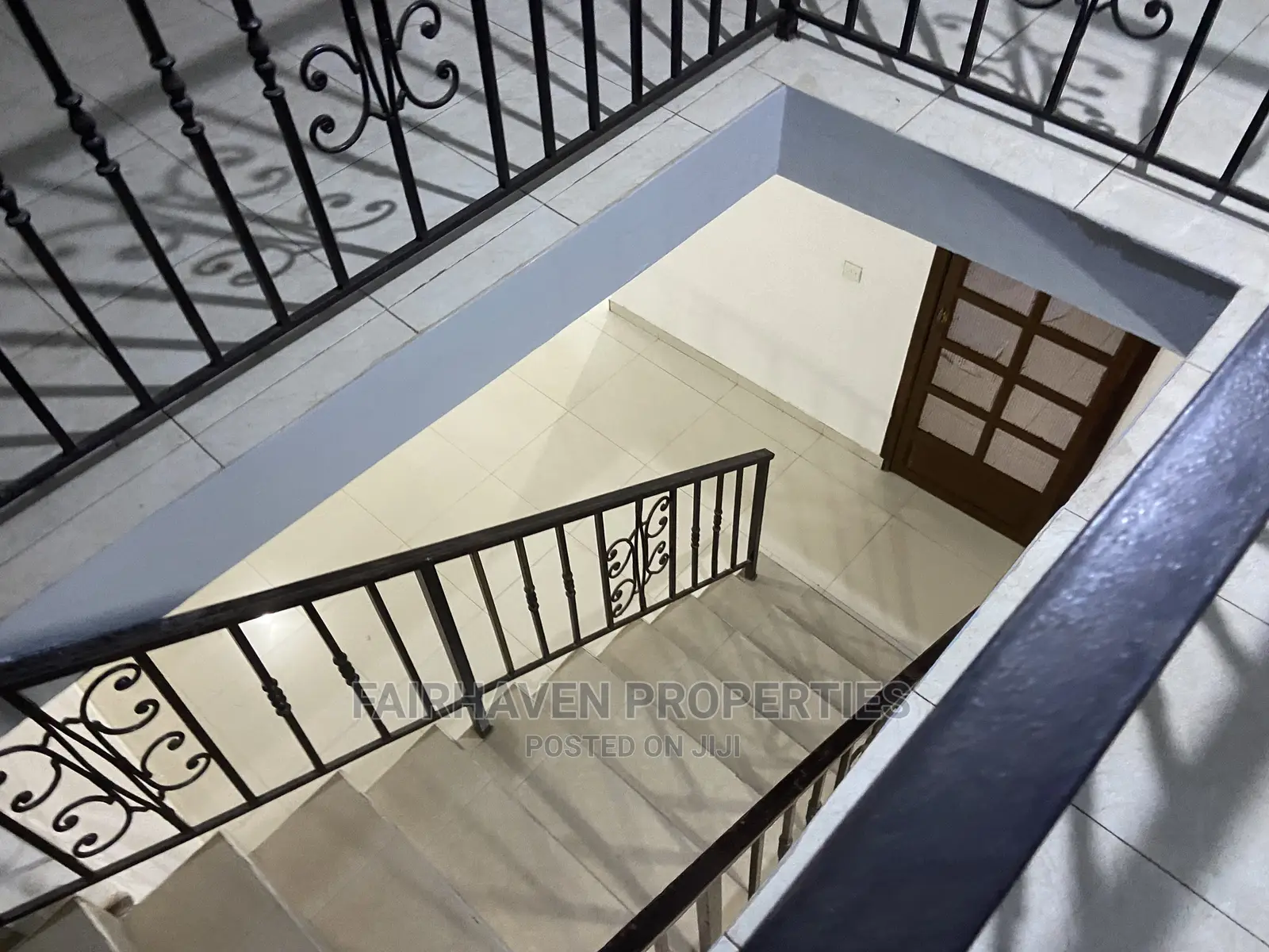 4bdrm House in Tseaddo, Airport Residential Area for Rent