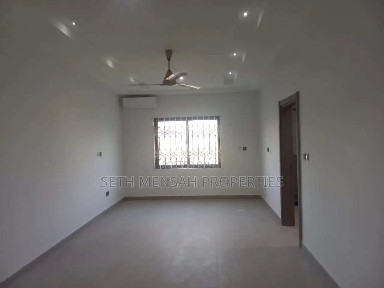 4bdrm House in 4 Bedroom House for for Sale