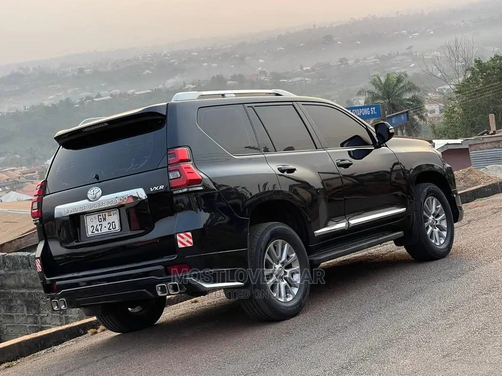 Prado for Rent. Rent a Landcruisers in Ghana, Meeting, Tours