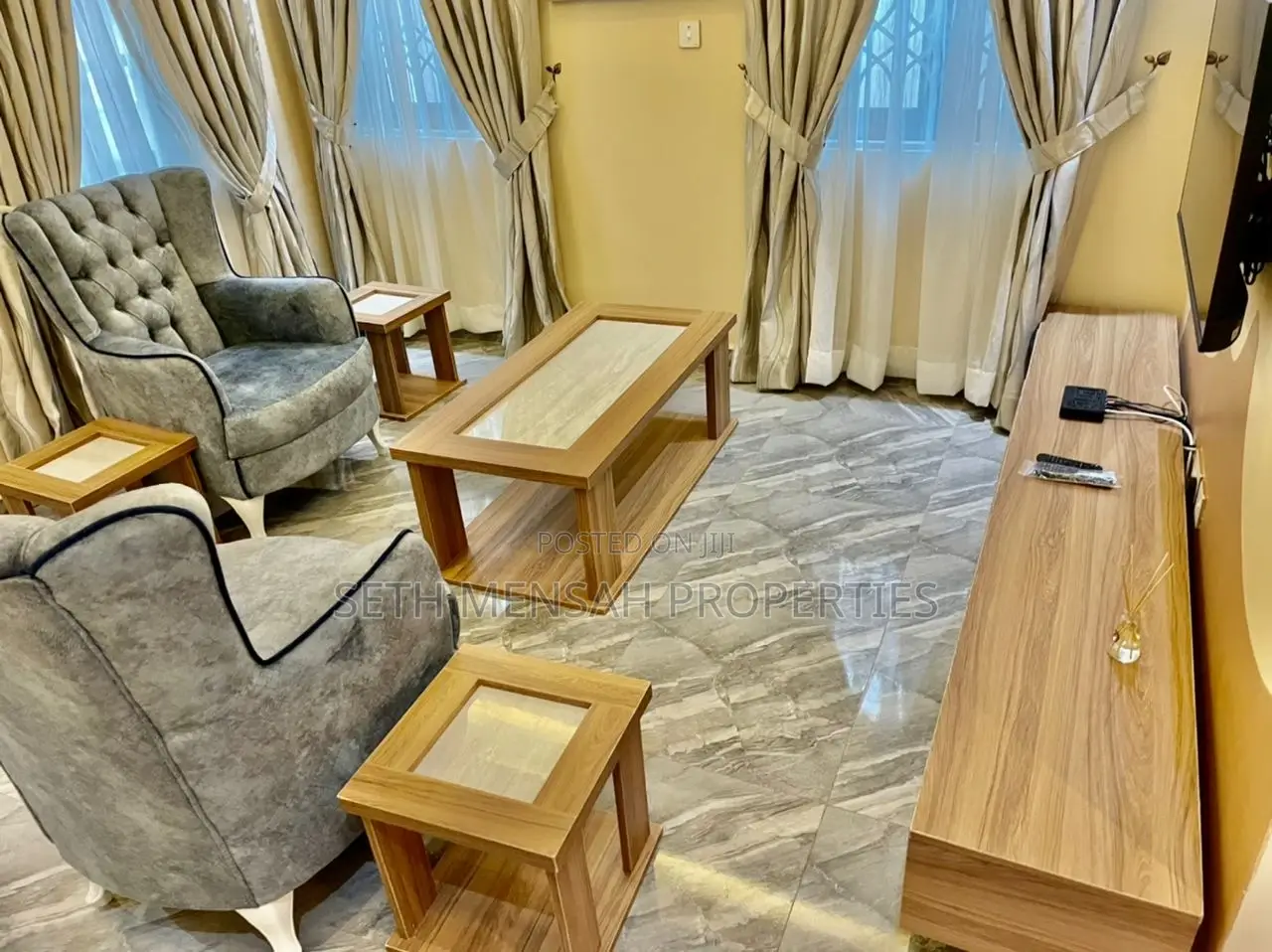 Furnished 4bdrm House in 4 Bedroom House Full, West Legon for Rent