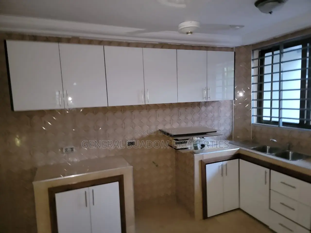 2bdrm Apartment in Suadom Properties, Baatsona Total for rent