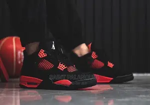 Nike Jordan 4