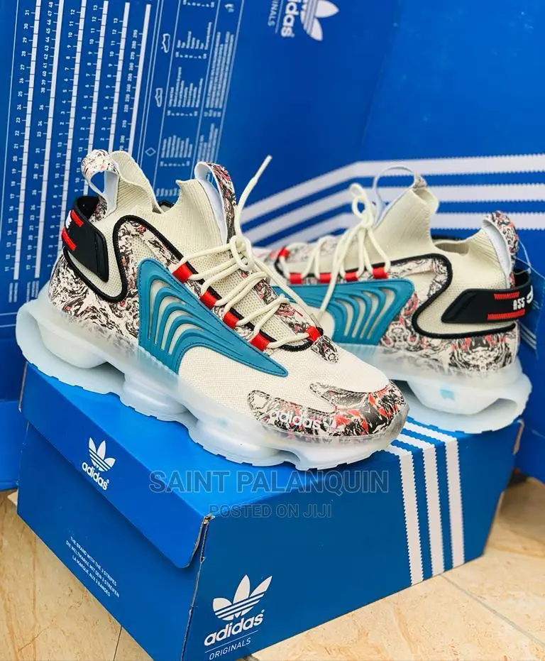 Adidas Sneaker