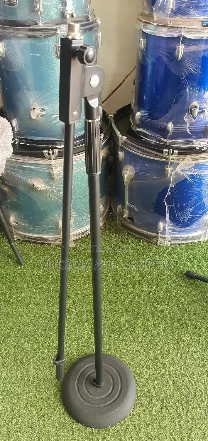 Roumd Base Microphone Stands