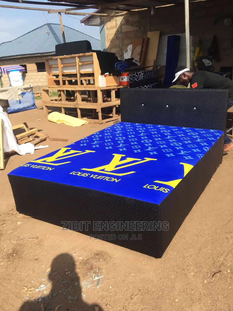 Inbuilt Double Bed
