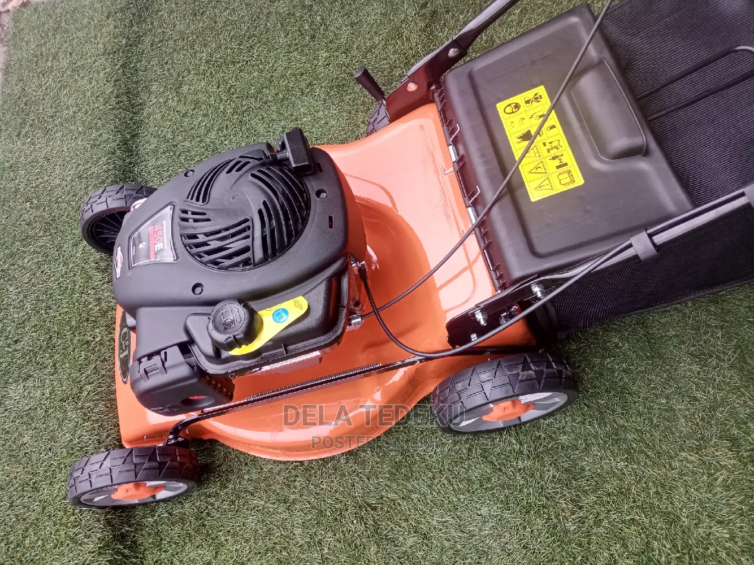 4.5hp U.S.A Briggs and Stratton Lawn Mower 125cc at Caprice