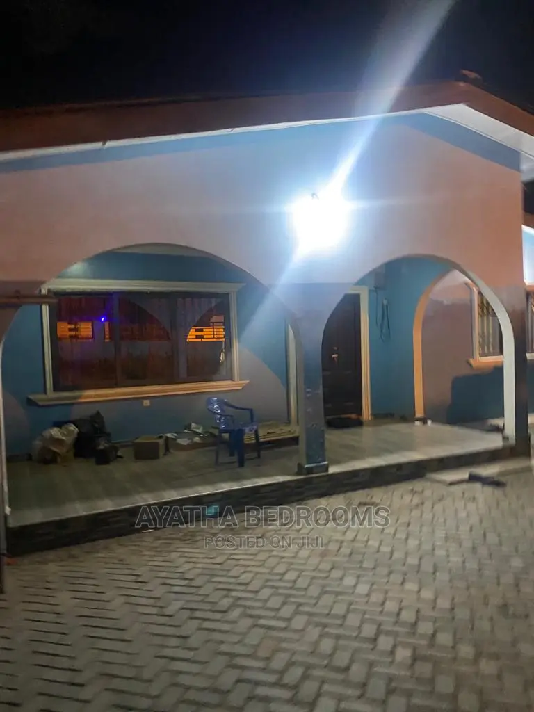 3bdrm House in Ayathar Bedroom, Spintex for Rent