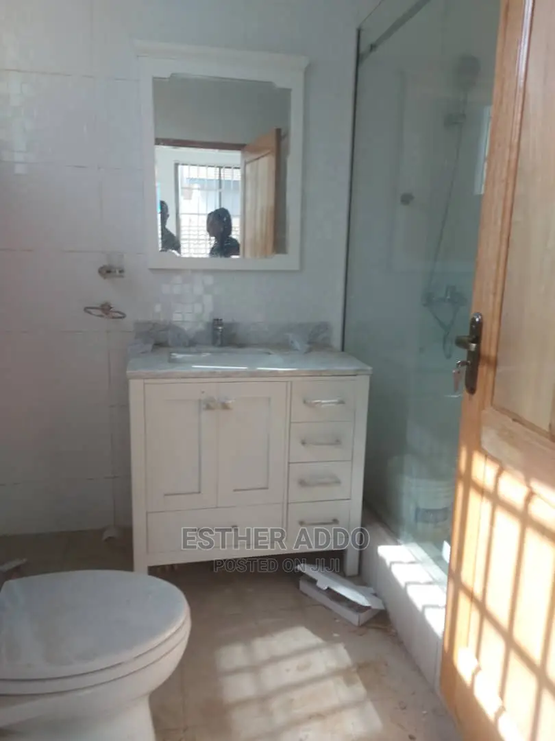 2bdrm Apartment in East Legon for rent