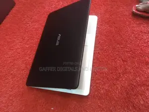 New Laptop Asus A42DE 4GB Intel Celeron HDD+SSD 500GB