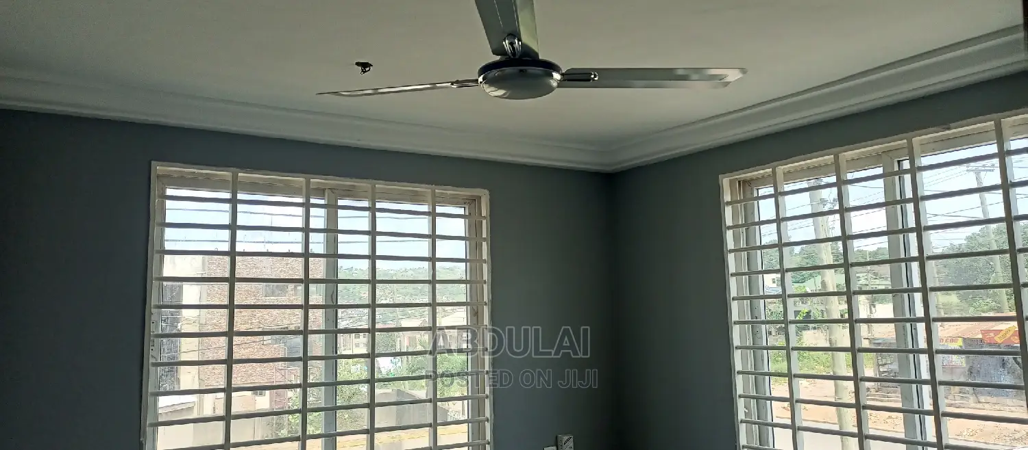 2bdrm Apartment in Ashomam Estate, Police Station for rent