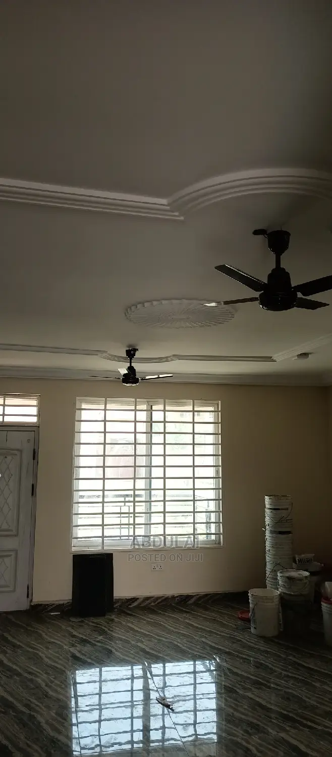 2bdrm Apartment in Ashomam Estate, Police Station for rent