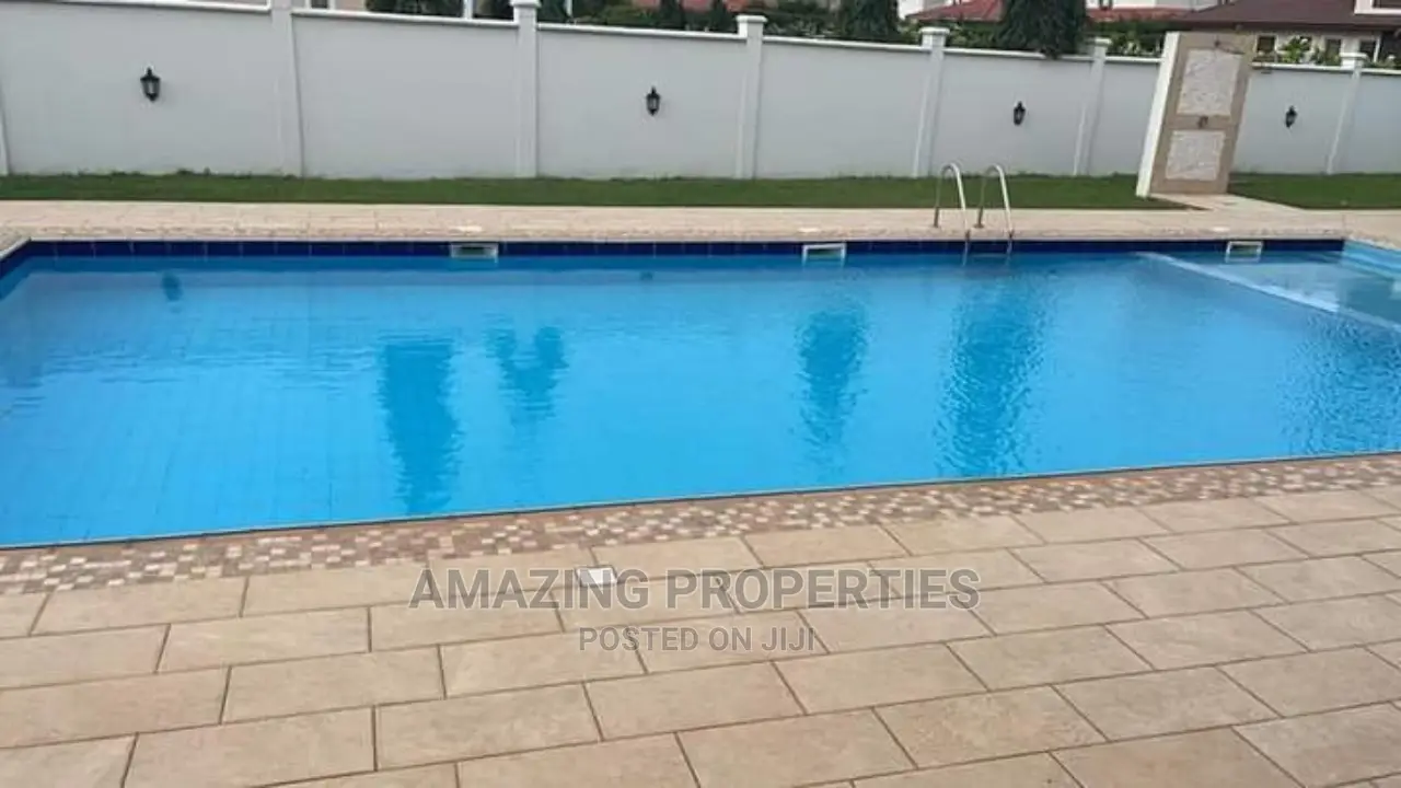 5bdrm House in East Legon for Sale