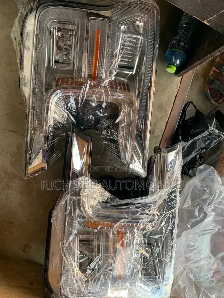 Ford F-150 2019 Headlight Pair Led