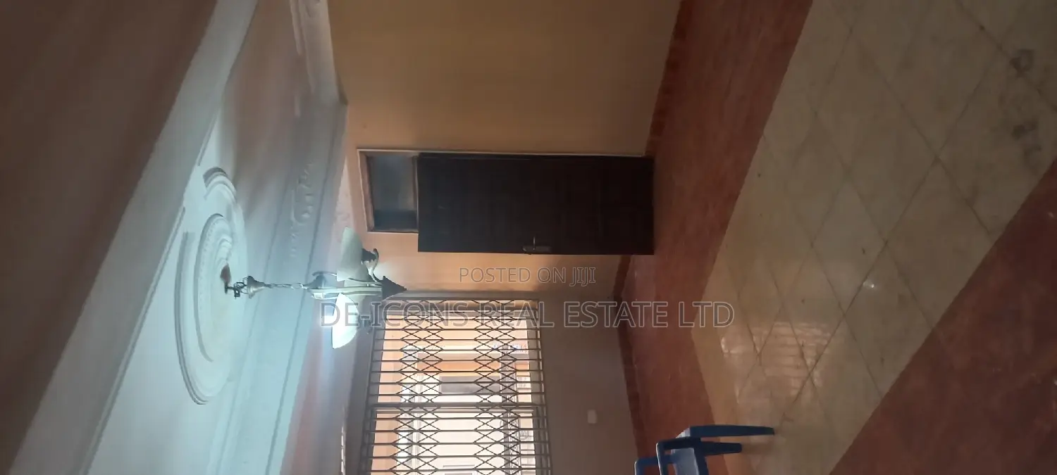 4bdrm Duplex in De-Icons Real Estate, Achimota for rent