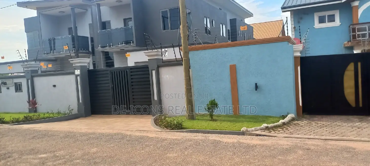 4bdrm Duplex in De-Icons Real Estate, Achimota for rent