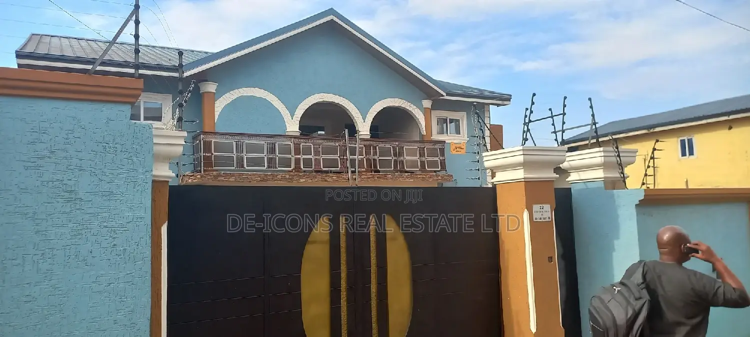 4bdrm Duplex in De-Icons Real Estate, Achimota for rent