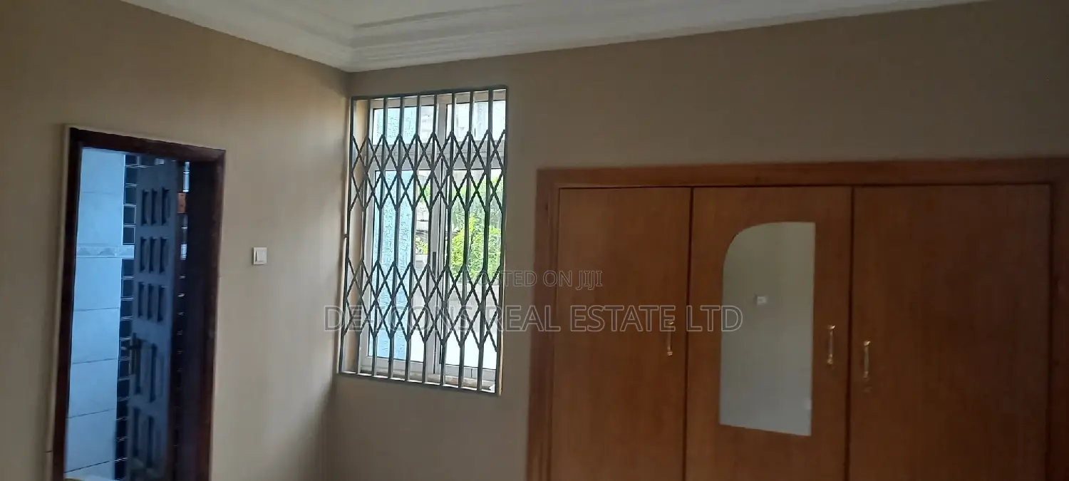 4bdrm Duplex in De-Icons Real Estate, Achimota for rent