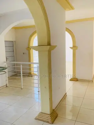 10bdrm House in 12 Bedroom House For, Adenta for rent