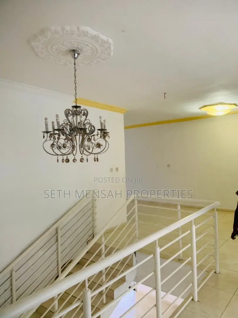 10bdrm House in 12 Bedroom House For, Adenta for rent