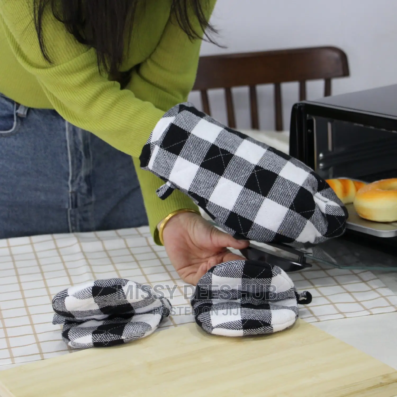 Oven Mitt + Pot Holder