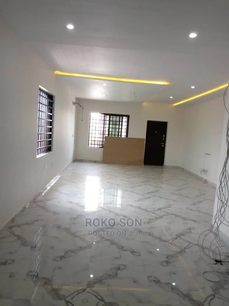 4bdrm Duplex in Dr Roko, Achimota for sale