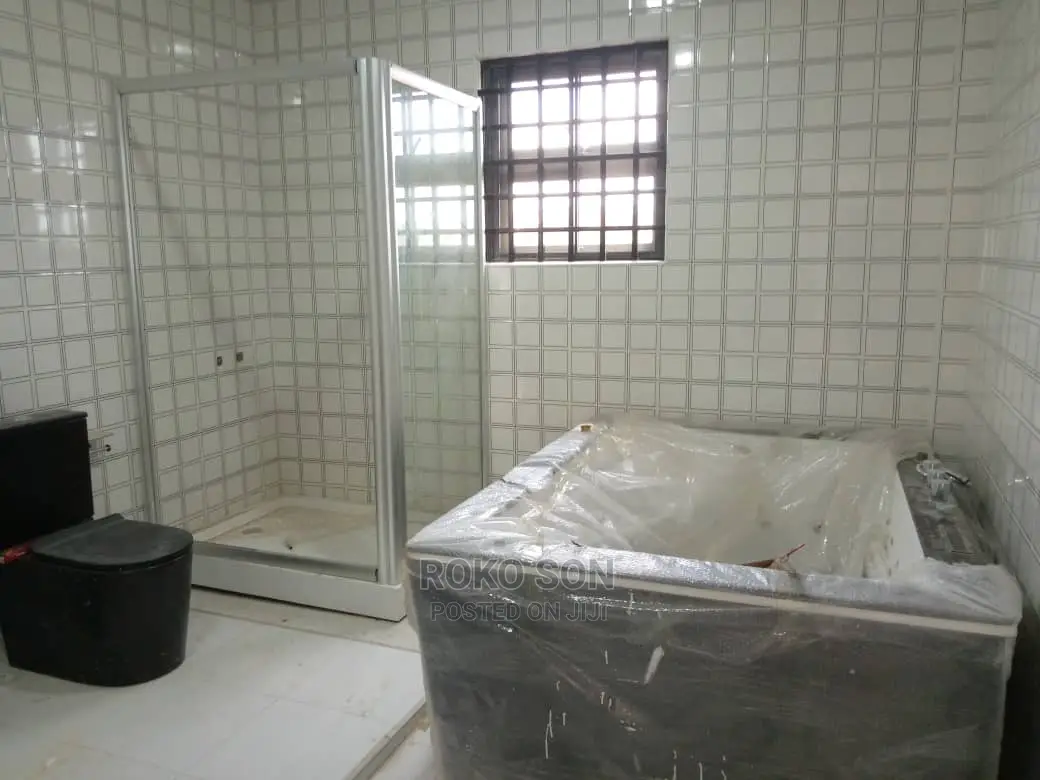 4bdrm Duplex in Dr Roko, Achimota for sale