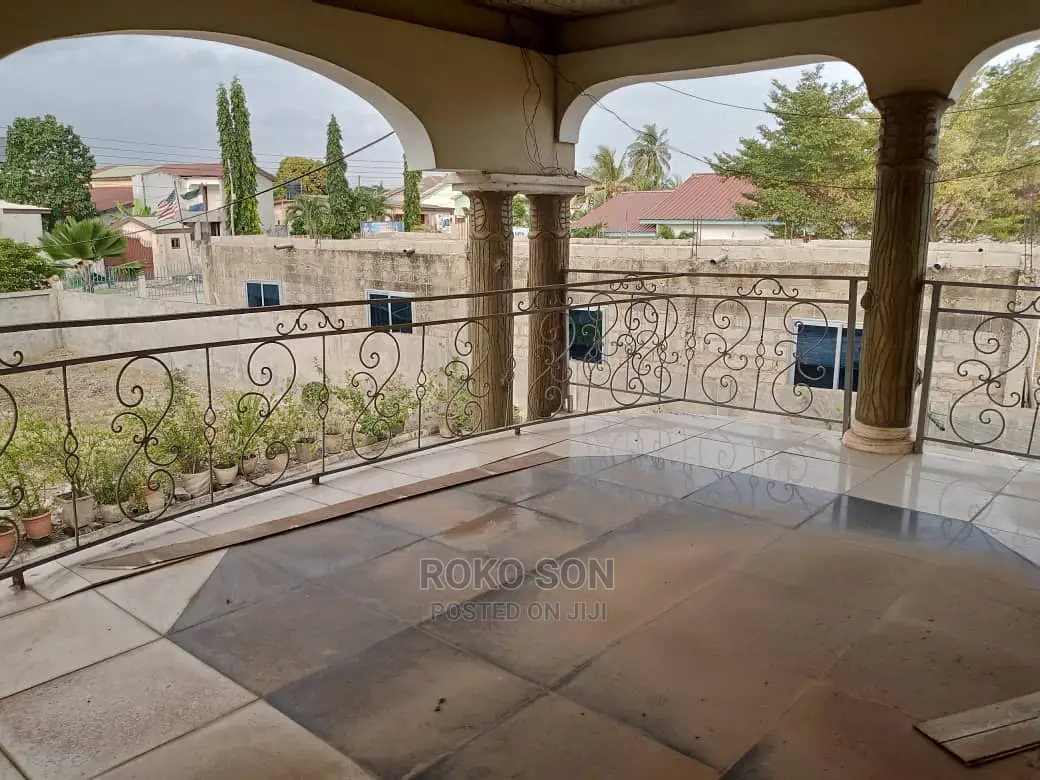 6bdrm Duplex in Dr Roko, West Legon for sale