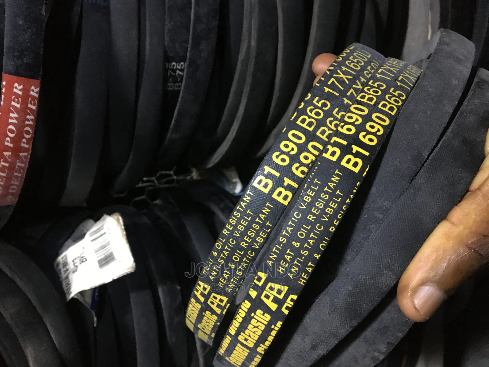 Fan Belts for Cars and Industrial Machines