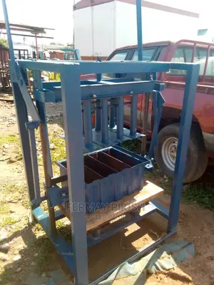 Machines Suitable for Providing Pavement and Transacco