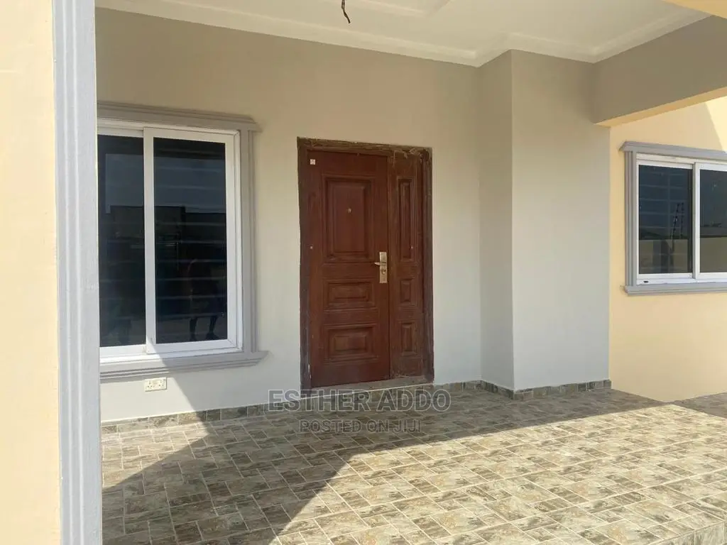 3bdrm House in Ashaley Botwe for sale