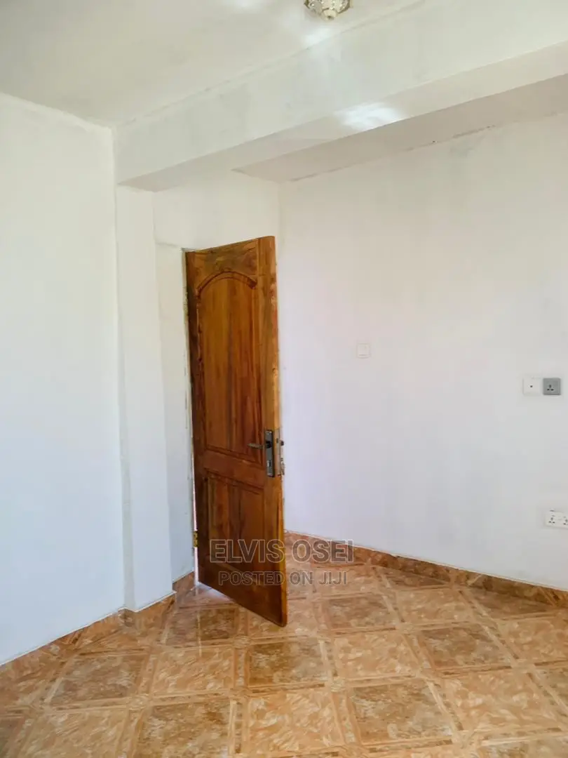 2bedrooms Around Gbawe Cp