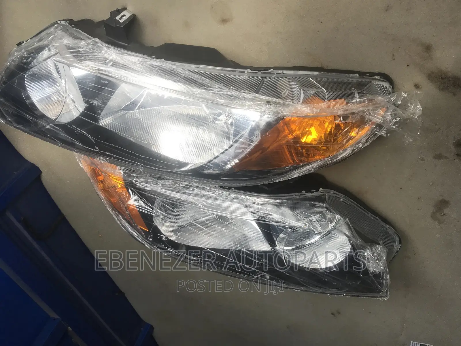 Honda Civic 2010 Headlights
