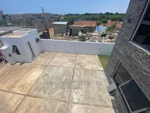 4bdrm House in Airport Residential Area for Sale