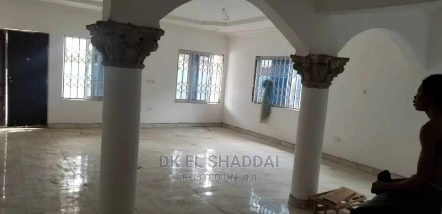 3bdrm House in Pokuase for Sale
