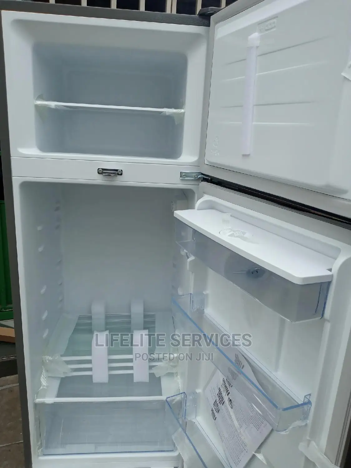 Hisense Fridge With Dispenser- 205il