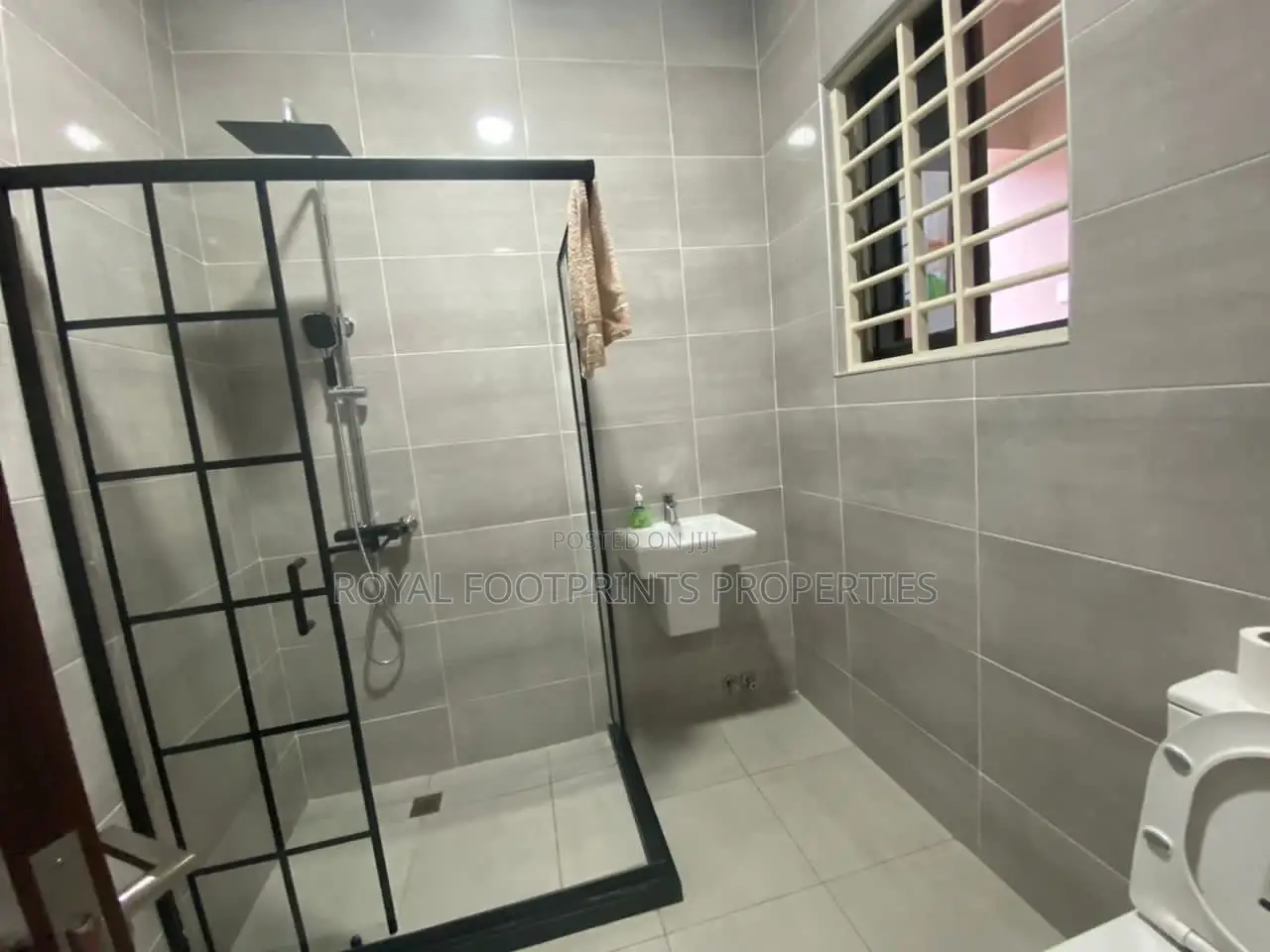 5bdrm House in Royal Footprint, East Legon for Sale