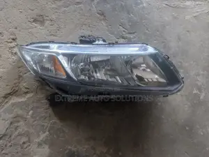Honda Civic 2013 Headlight