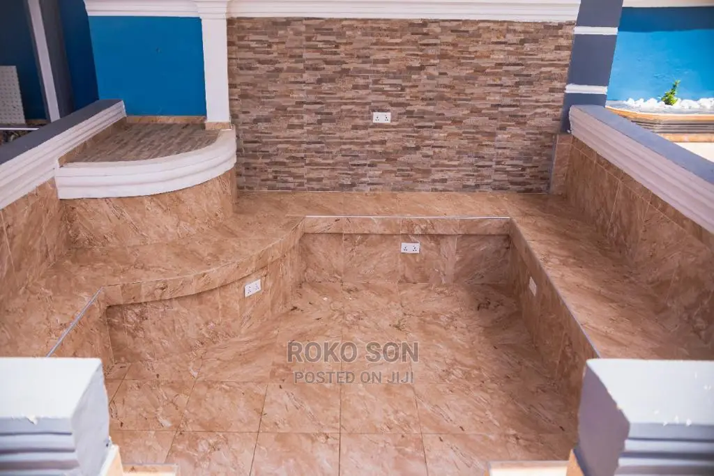 5bdrm Duplex in Dr Roko, Hong Kong for sale