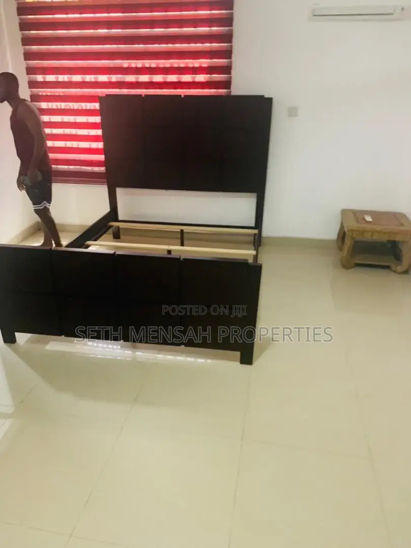 Furnished 10bdrm House in 16 Bedroom Apartment, Tesano for sale